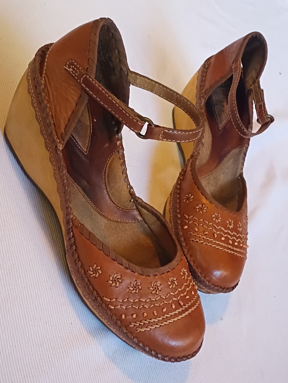 Artisan Clark's Embroidered Women’s Mary Jane Wedge
